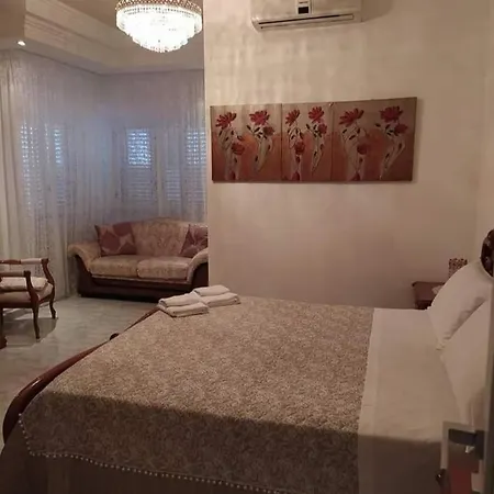 La Neviera فندق مبيت وإفطار