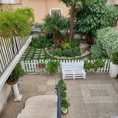 La Neviera فندق مبيت وإفطار 3*