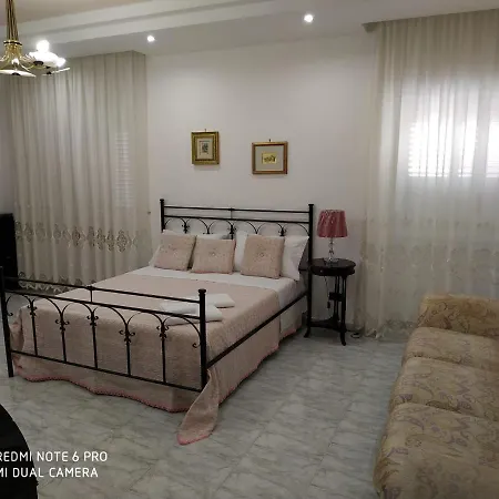 La Neviera Bed and Breakfast 3*