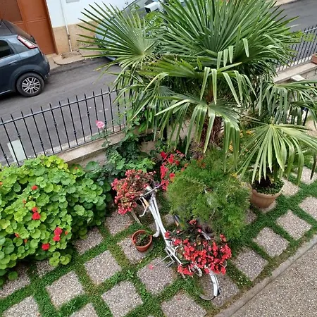 La Neviera Bed and Breakfast 3*