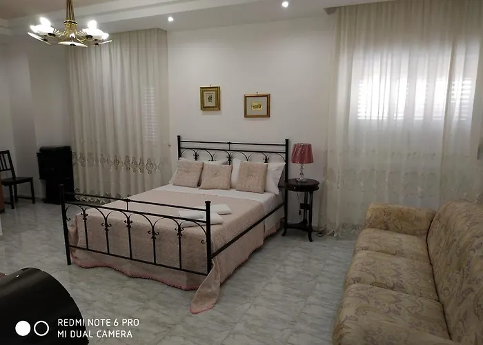 La Neviera Bed & Breakfast 3*
